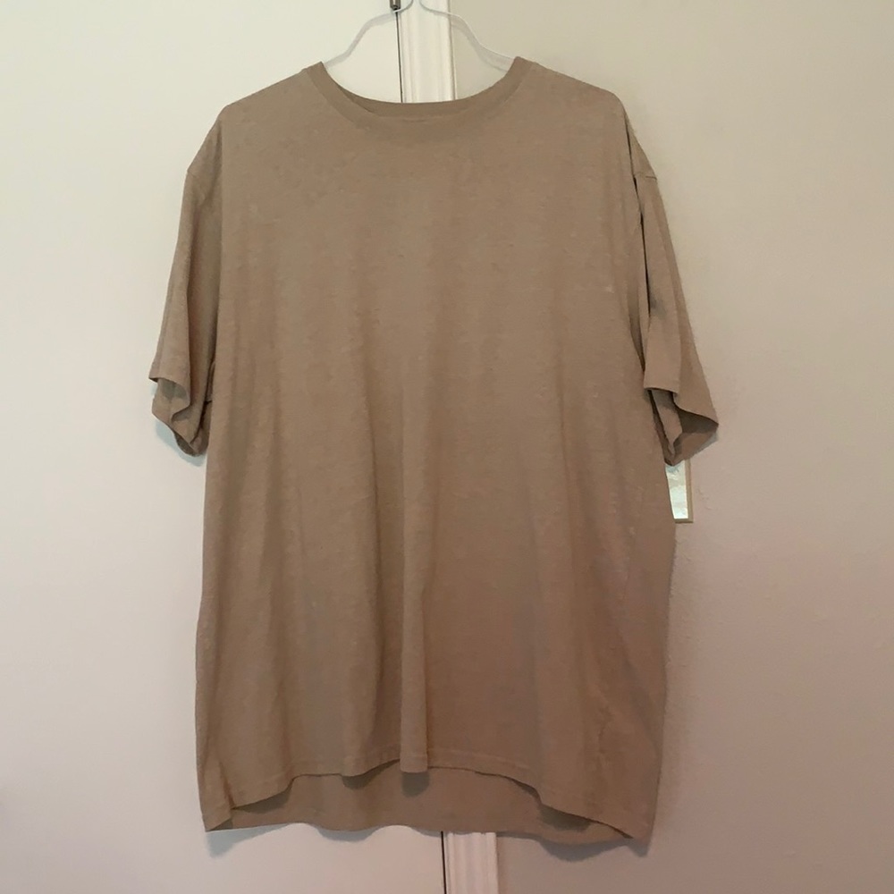 Magellan T-shirt XXL. Never worn.